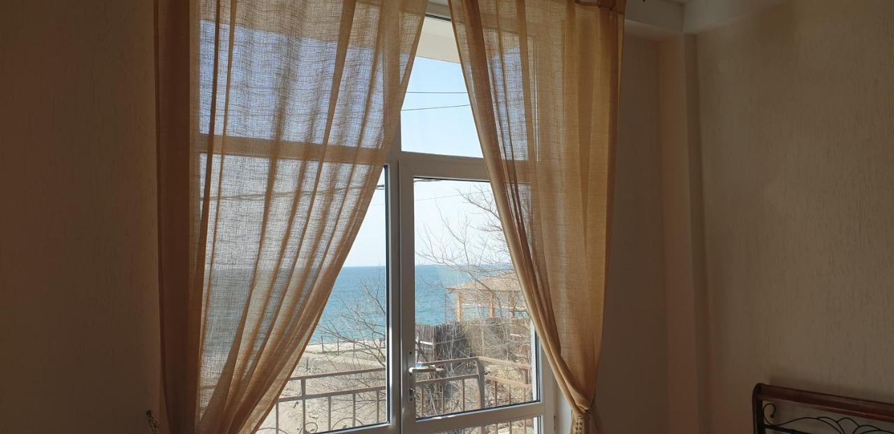 Гостевой Дом Жемчужина Gagra Exterior photo